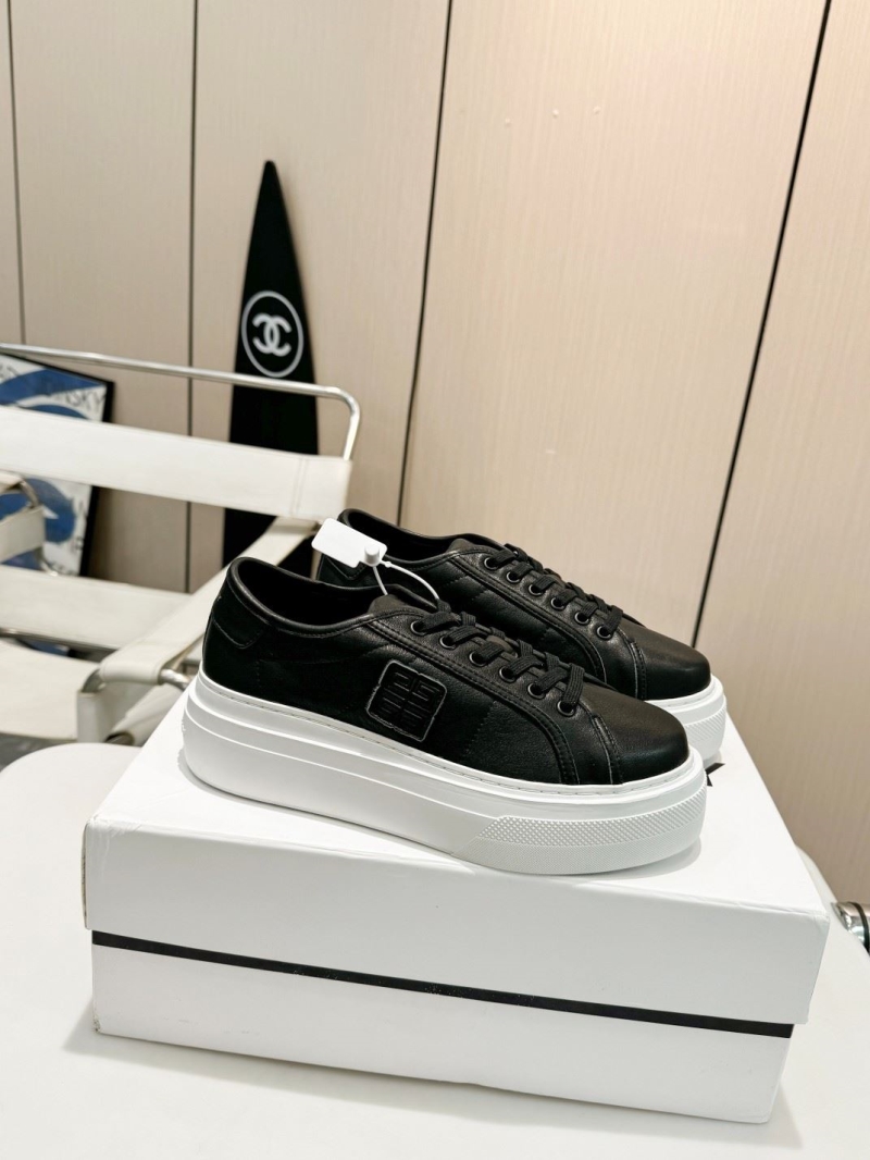 Givenchy Sneakers